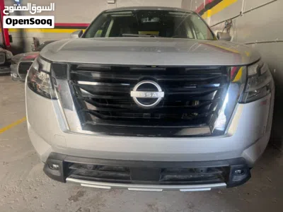 نيسان باثفايندر SV 4