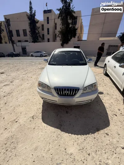 هيونداي افانتي Standard 2