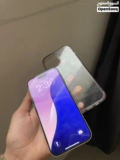 iPhone 15 in excellent condition (negotiable) Apple iPhone (bought from USA only eSIM) 2