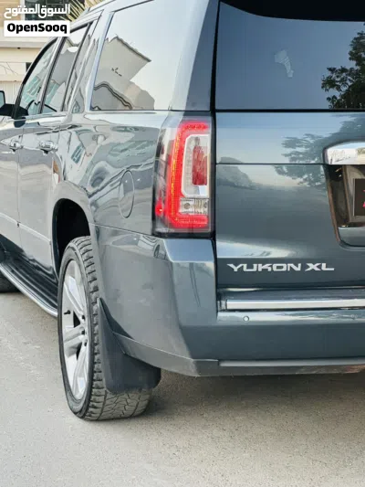 GMC Yukon XL Denali 3