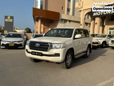 Toyota Land Cruiser Base 2