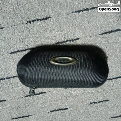 نظارة للبيع ماركة 4