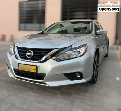 Nissan Altima SV 4