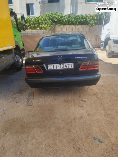 Mercedes Benz E-Class E 200 2