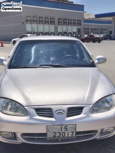 Hyundai Avante Standard 3