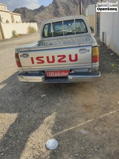 Isuzu Trooper 3