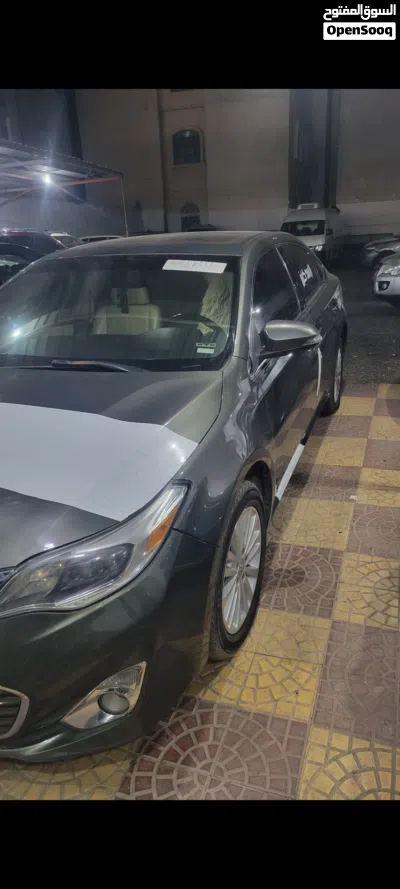 Toyota Avalon XLE 3