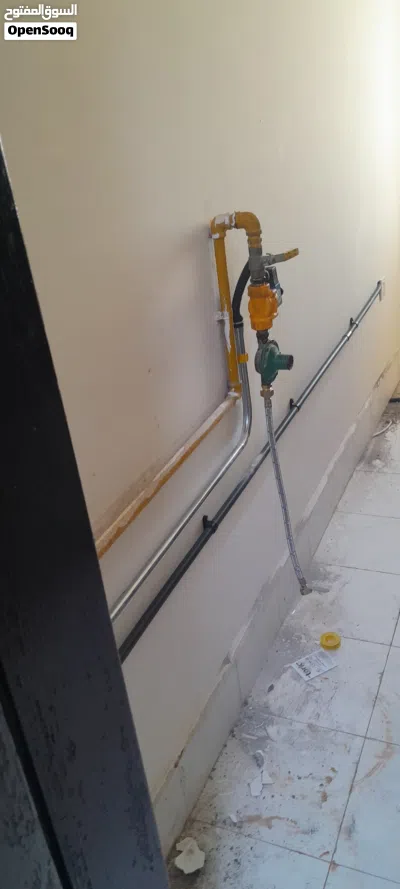 Gas pipe line instillations work house coffee shop restaurant villa market good service work LPG 2