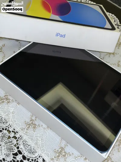 iPad 10th Generation 64GB Blue - بحالة ممتازة 2
