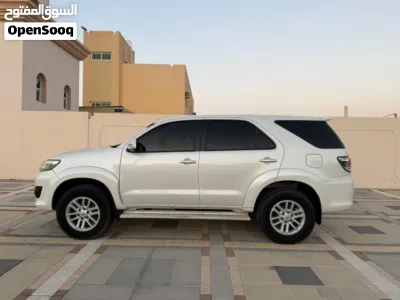 Toyota Fortuner EXR 4
