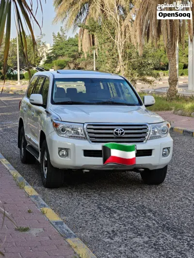 Toyota Land Cruiser GX 2