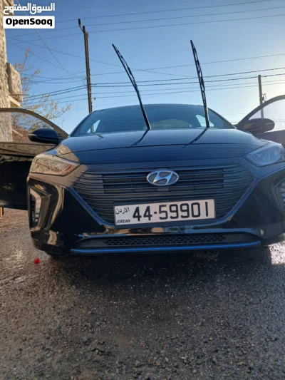 Hyundai Ioniq Standard 2