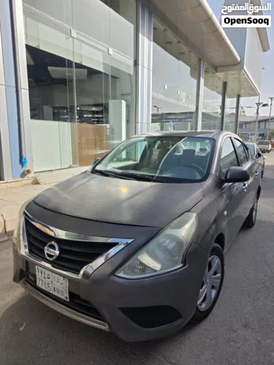 Nissan Sunny Standard 4