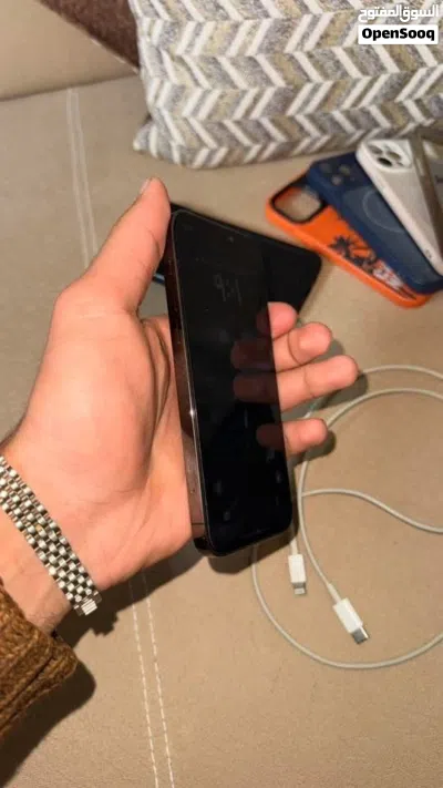 ايفون 12pro 256 للبيع بسعر حرق قابل للتفاوض 2