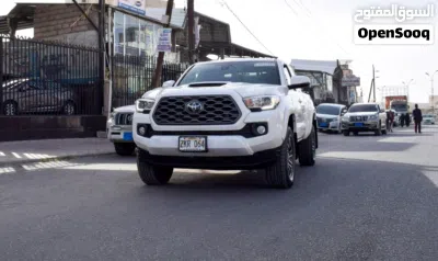 Toyota Tacoma TRD Off-Road 2