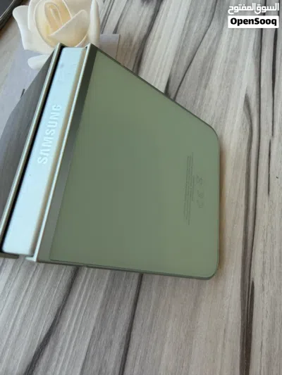 جالكسي فليب z6 4