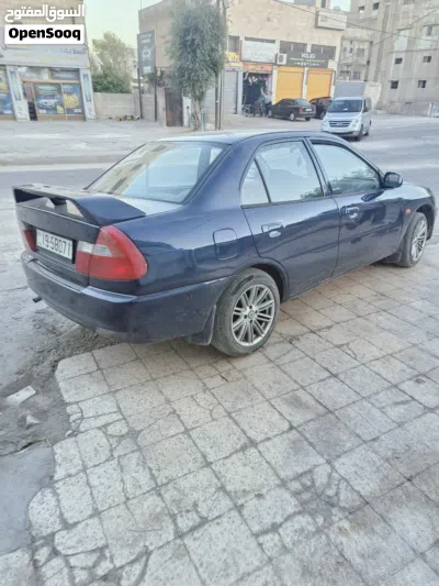 Mitsubishi Lancer Standard 4