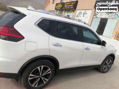 Nissan Rogue SV 4