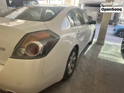 Nissan Altima Standard 3