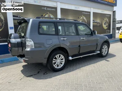 Mitsubishi Pajero GLS 4