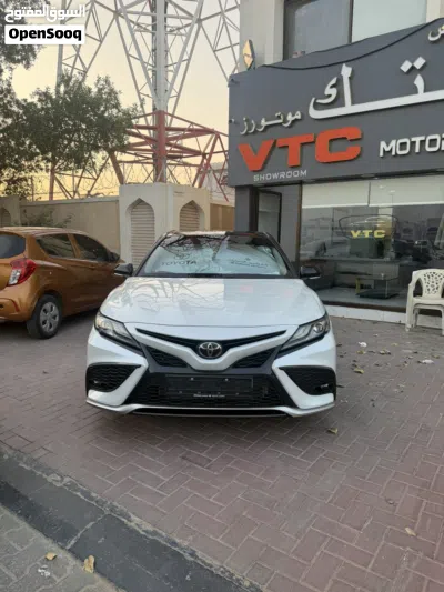 Toyota Camry Sport 2