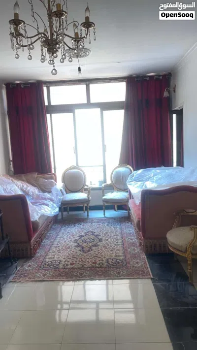 فرصه شقه للبيع بمدينه نصر الحي التامن بين حسن مامون وشارع الطاقه 4