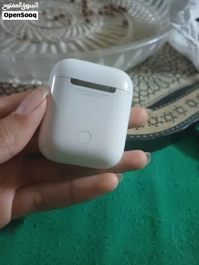 سماعات هيد فون وسماعات ابل 3
