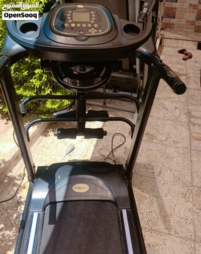 جهاز جري استخدام منزلي نضيف جدا وزن يتحمل 140كيلو 2