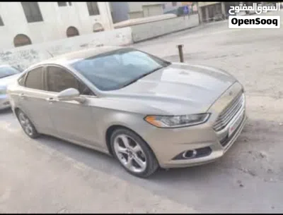 Ford Fusion S 2