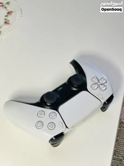 يد PS5 اصلية 2
