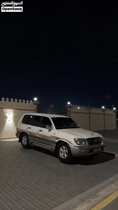تويوتا لاند كروزر GXR 2