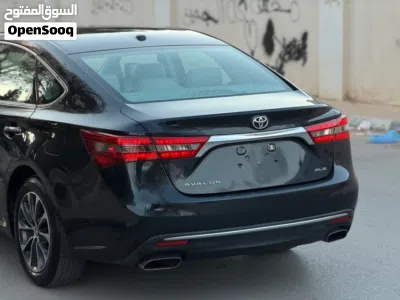 Toyota Avalon XLE 4