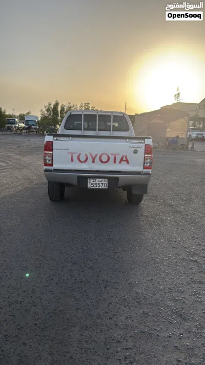 Toyota Hilux GLX 4