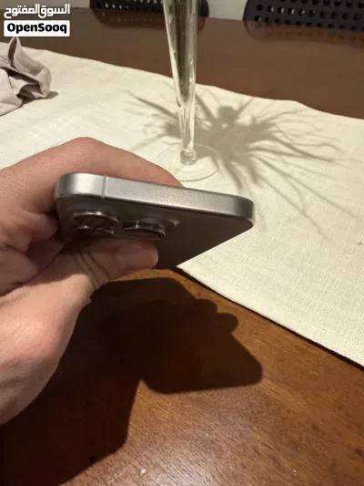 iPhone 15 pro 256 3