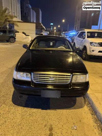 فورد كراون فكتوريا LX 3