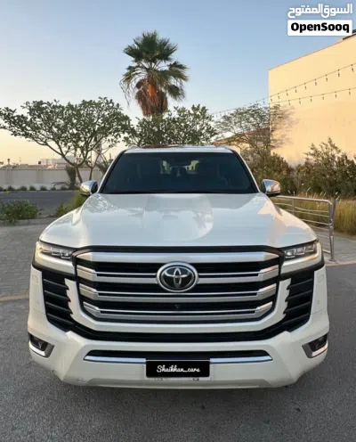 Toyota Land Cruiser VXR 3