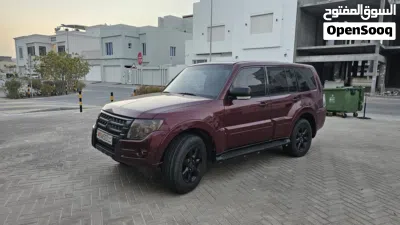 Mitsubishi Pajero GLS 2