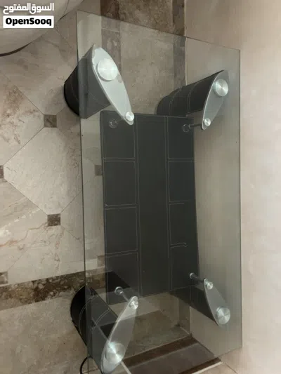 طاولة تلفاز زجاجية 3