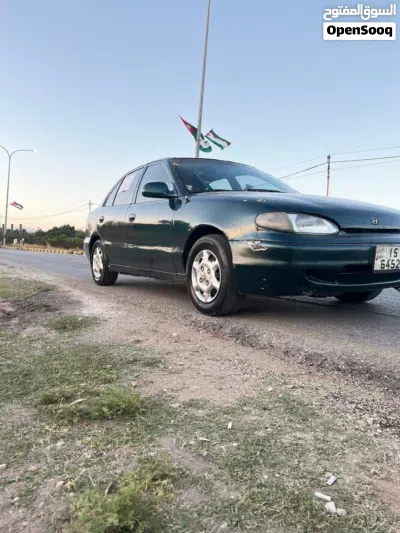 Hyundai Accent Standard 4