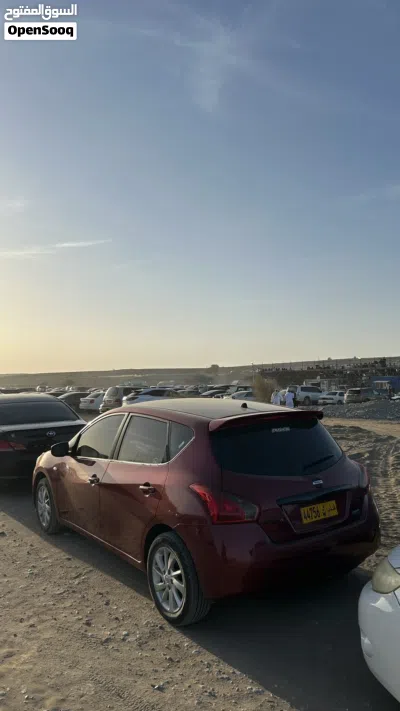 Nissan Tiida 4