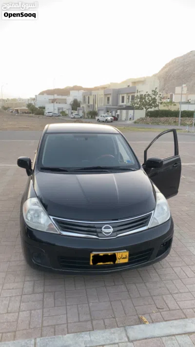 Nissan Versa S 2