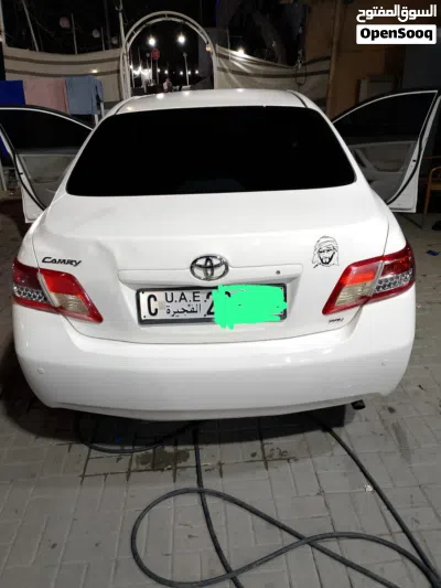Toyota Camry LE 2