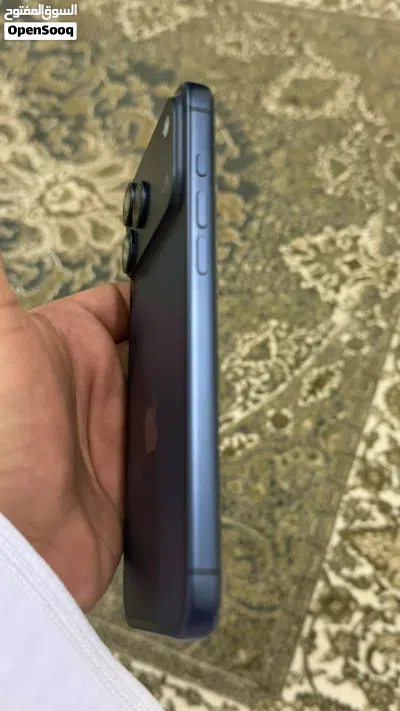 17 Pro Max 256GB شبه جديد 4