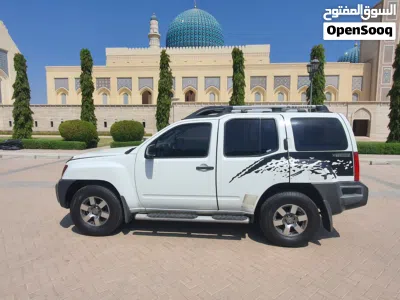 Nissan X-Terra SE 2