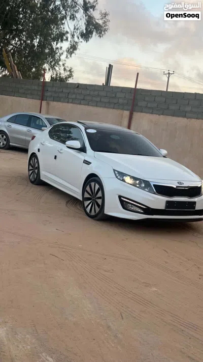 Kia K5 EX 4