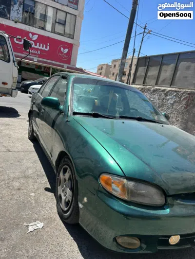Hyundai Accent Standard 3