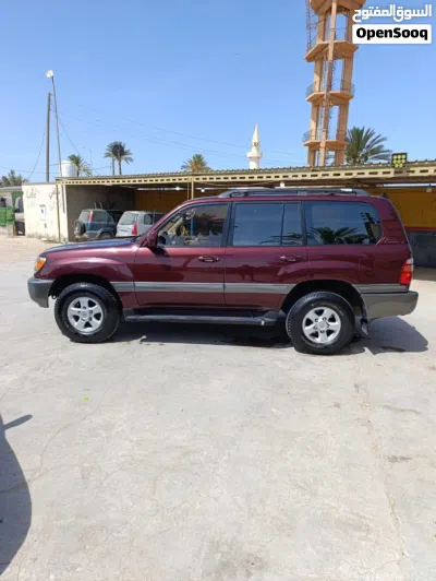 Toyota Land Cruiser GXR 4