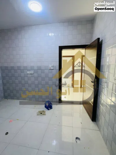شقة طابق ثاني للايجار في منطقة حي الخضراء , بمساحة 125 3
