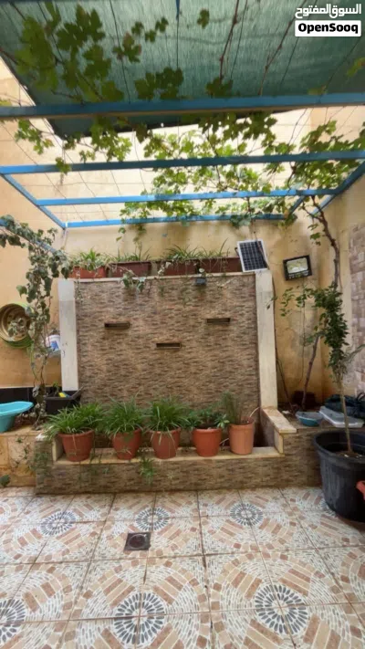 شقة تسوية للبيع بالقرب من دوار الجبالي حي عدن مساحة داخلية 115م وخارجية 100م. 3غرف وصالون ومطبخ بلوط 2
