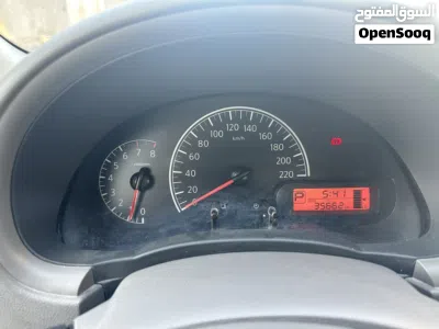 نيسان صني Standard 4